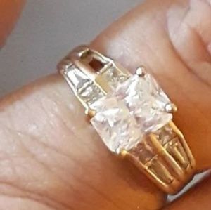 Solid 10K Womens Ring with CZs